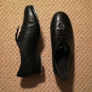 Size 8.5 women's Tap shoes